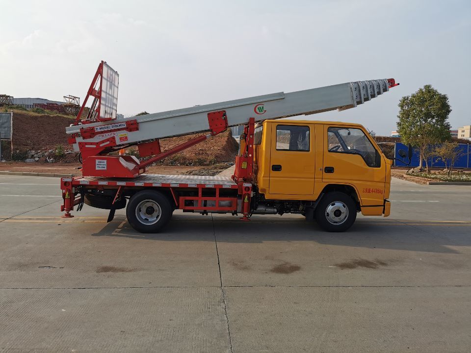 江鈴藍牌國六搬家作業(yè)車